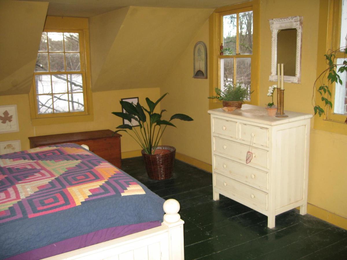 Clinton Corners Private Setting On Country Farm Near Rhinebeck Bed & Breakfast エクステリア 写真